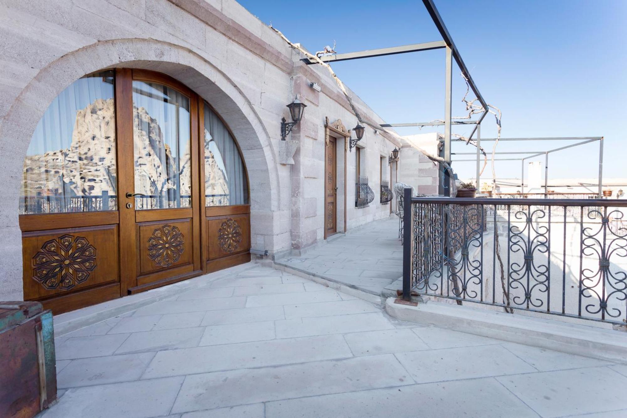 Hermes Cave Hotel Учисар Экстерьер фото