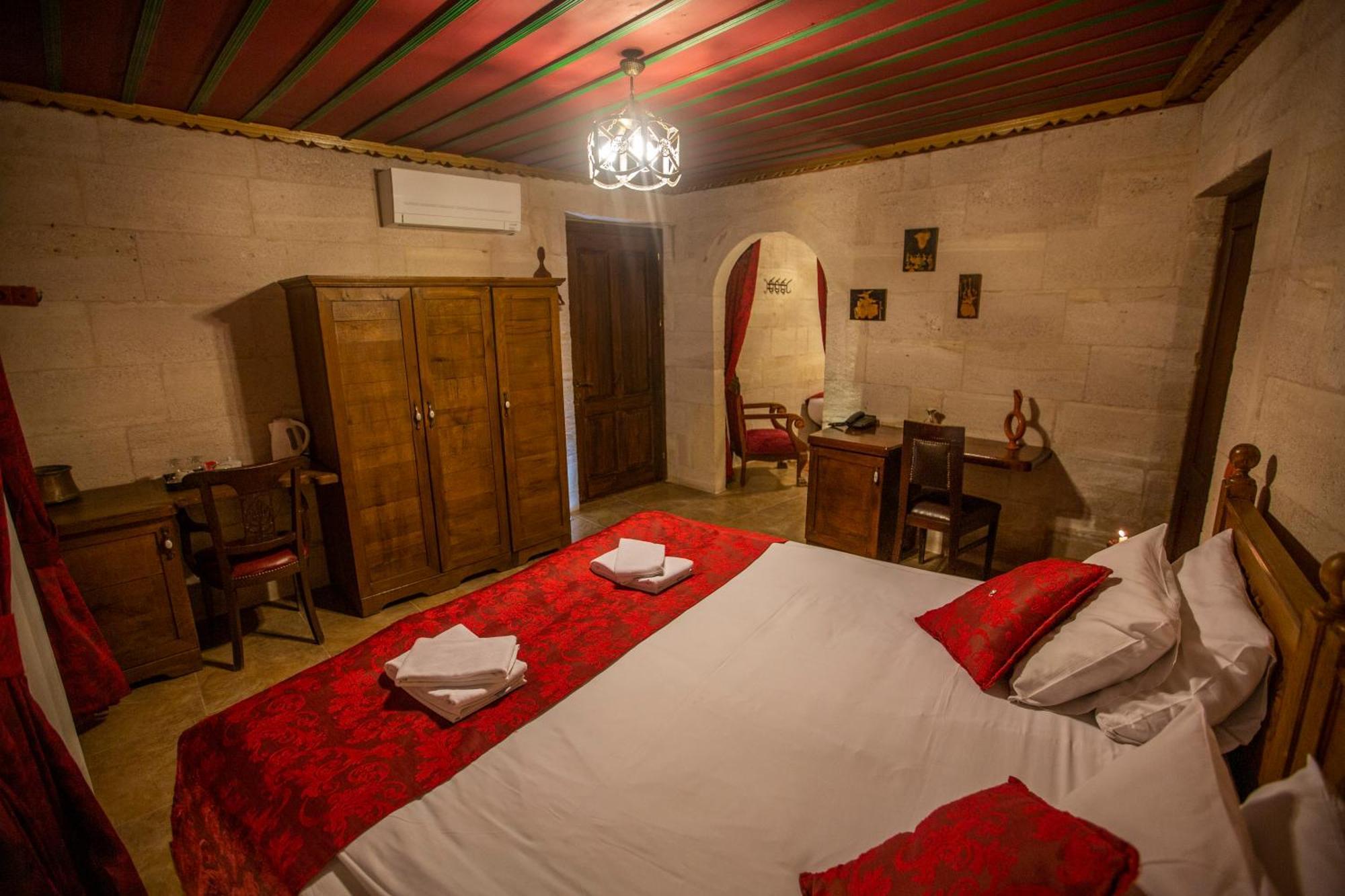 Hermes Cave Hotel Учисар Номер фото