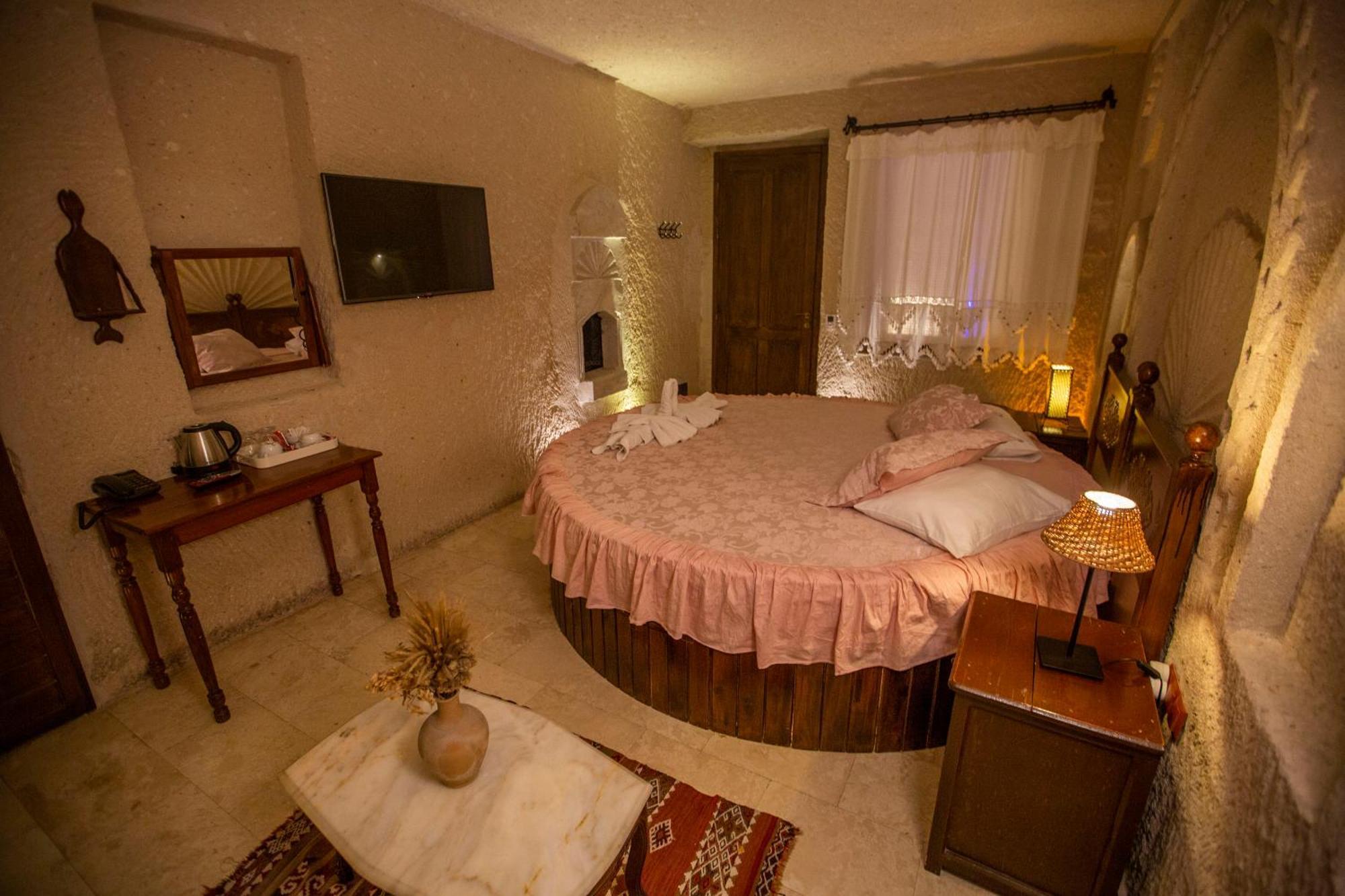 Hermes Cave Hotel Учисар Номер фото