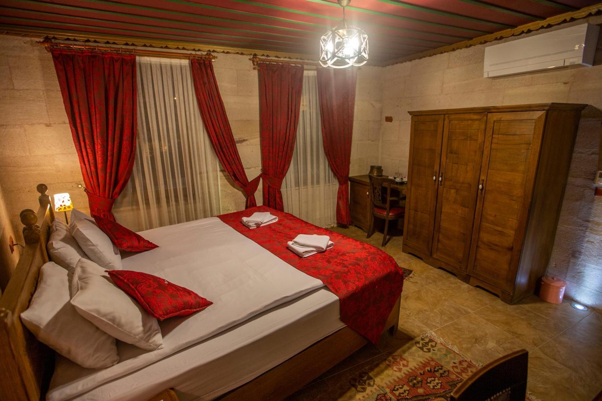 Hermes Cave Hotel Учисар Номер фото