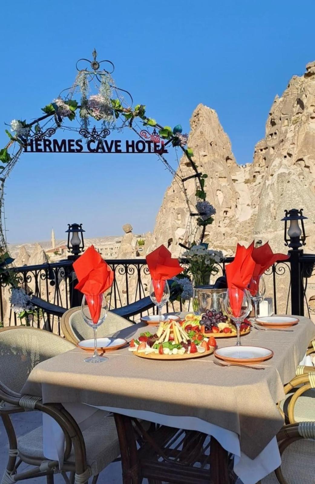 Hermes Cave Hotel Учисар Экстерьер фото