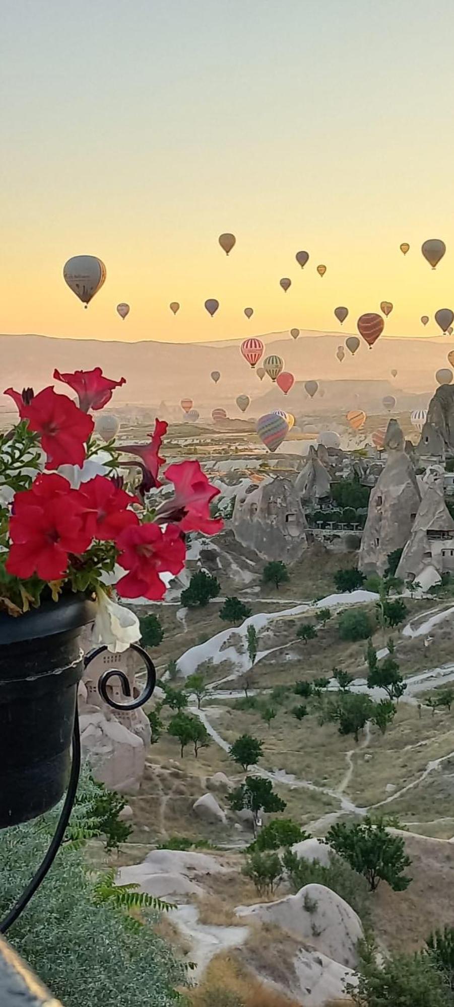 Hermes Cave Hotel Учисар Экстерьер фото