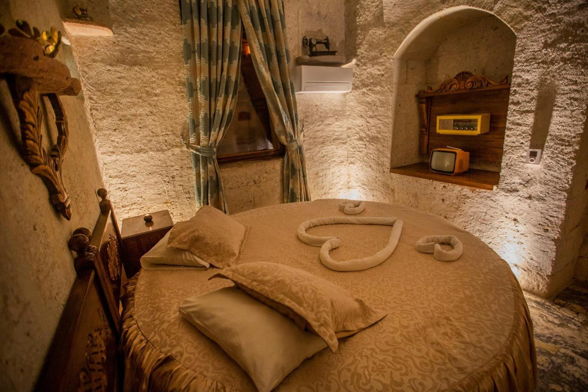 Hermes Cave Hotel Учисар Экстерьер фото